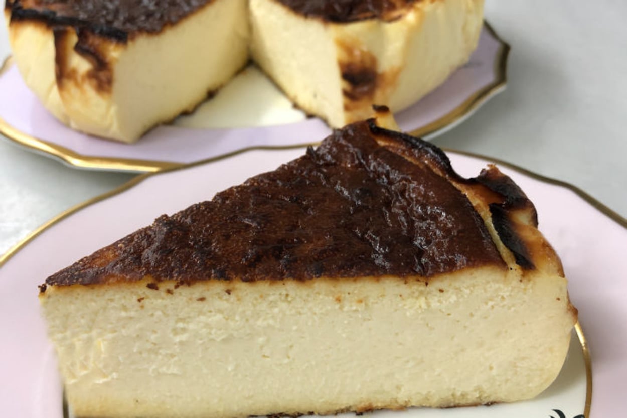 San Sebastian Cheesecake Diye Bilinen: Burnt Cheesecake