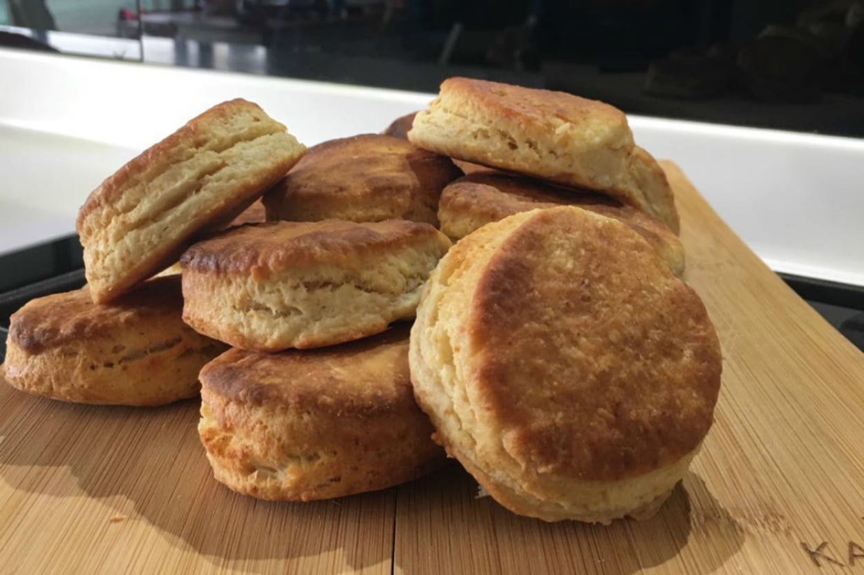 Tavukçuların Meşhur Ekmeği: Buttermilk Biscuits