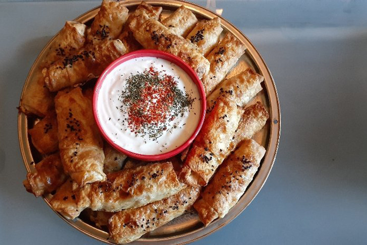 Tavuklu Mantarlı Çıtır Börek Tarifi