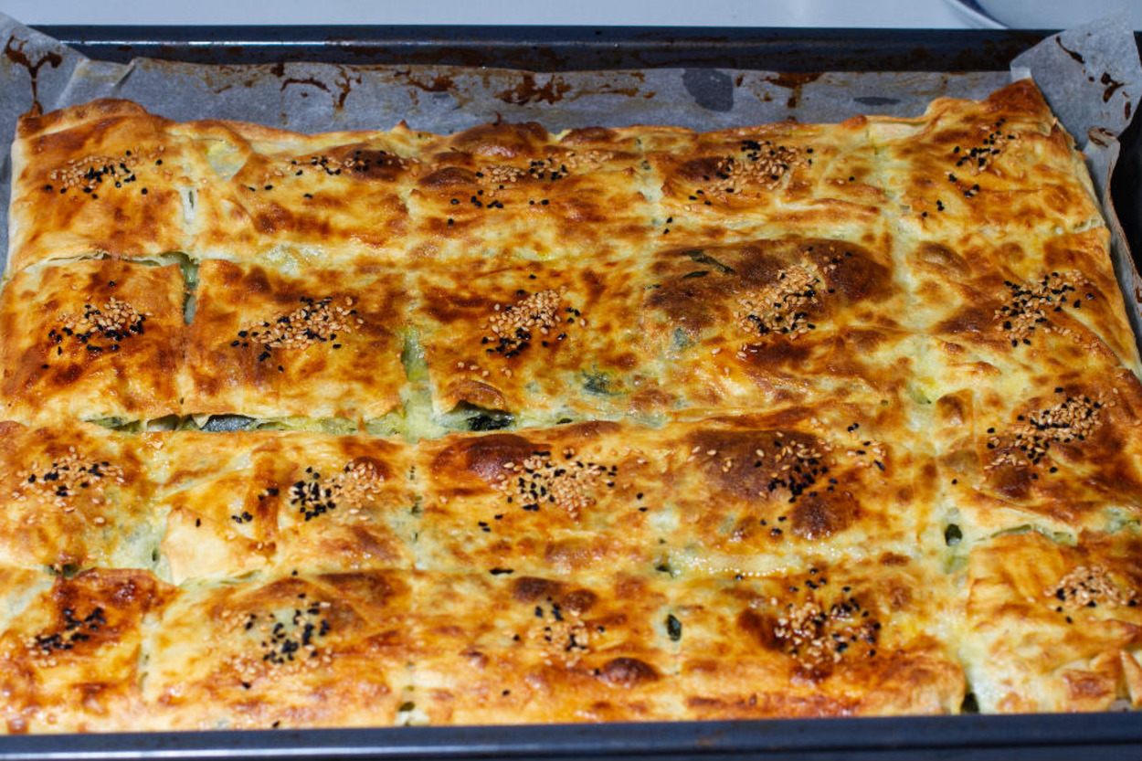 Kurumadan Pişmeleri İçin: Börek Sosu Nasıl Yapılır?