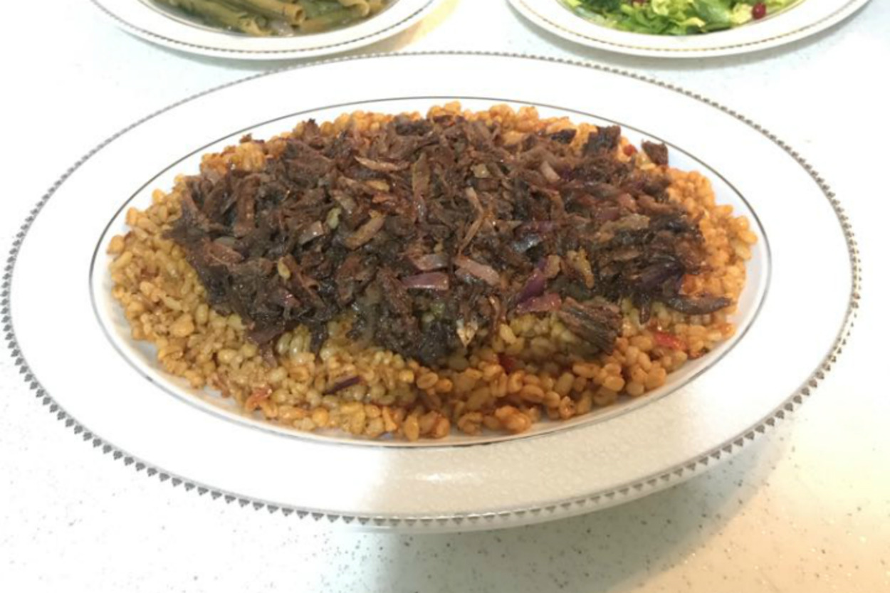 Doyurucu ve Besleyici: Etli Bulgur Pilavı