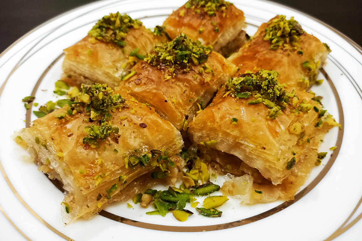 Bayrama Özel: Hazır Yufkadan Baklava