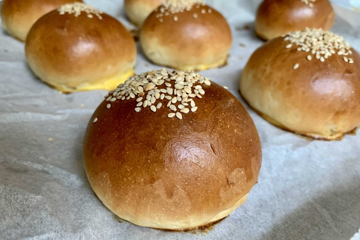 Dokusu Yumuşak Kokusu Mis: Pofuduk Hamburger Ekmeği