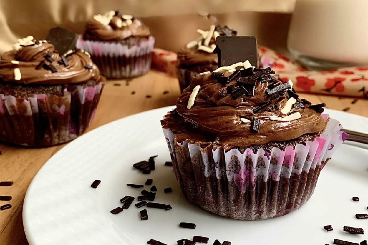 İpeksi Kremasıyla: Çikolatalı Cupcake
