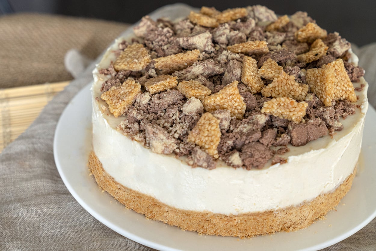 Bildiklerinizden Farklı: Tahinli Cheesecake