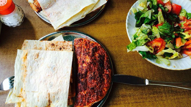 Mersin'e Gitmek İçin Bir Sebep Daha: Meşhur Peynirli Şato Kebabı