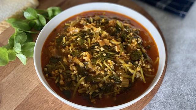 Mevsiminde: Bulgurlu Semizotu Yemeği