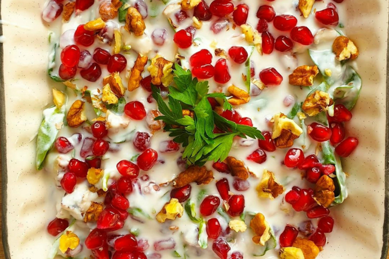 Bir de Böyle Deneyin: Narlı Cevizli Semizotu Salatası