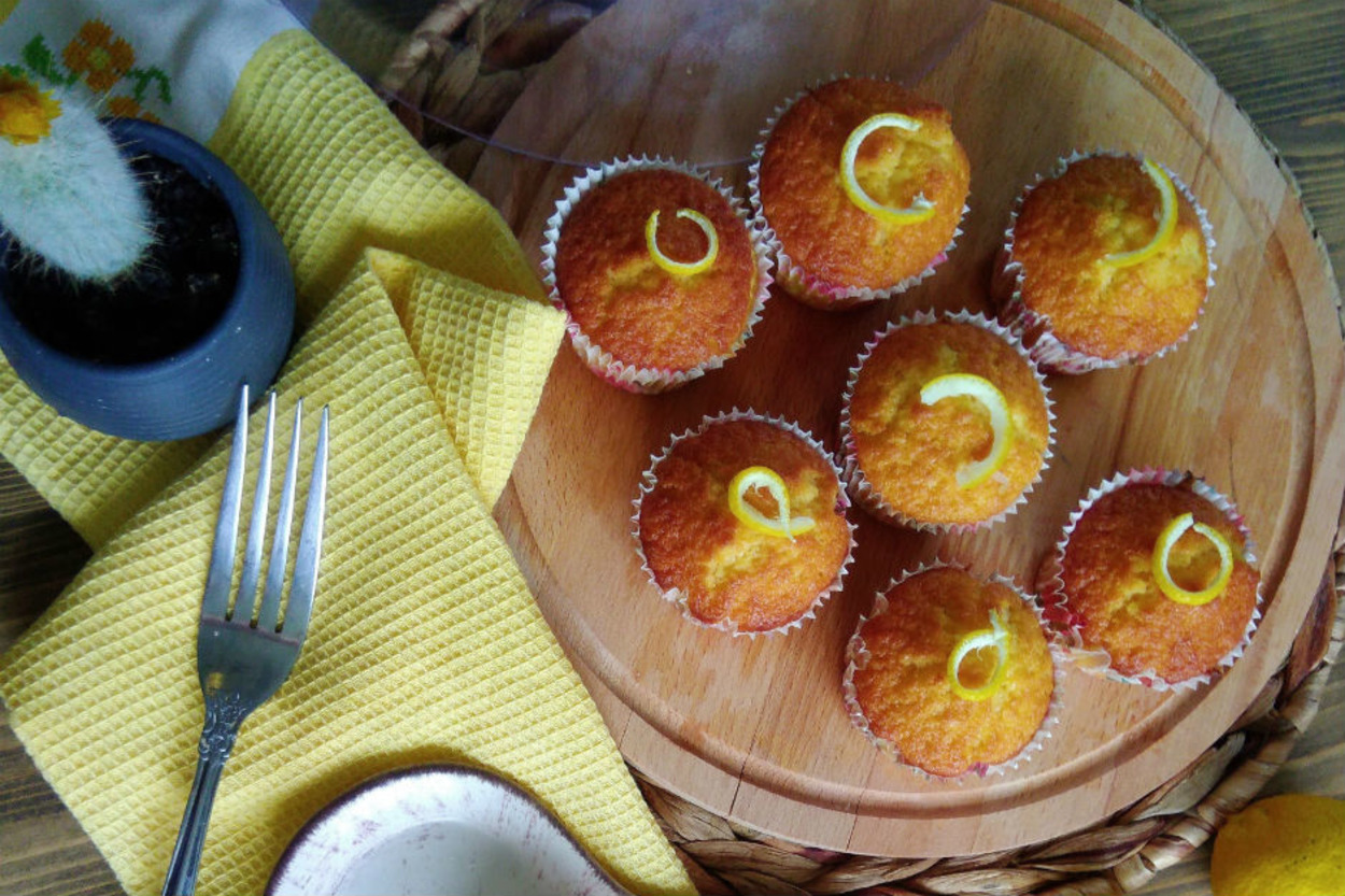Kokusu Tüm Evi Sarsın: Limonlu ve Portakallı Muffin