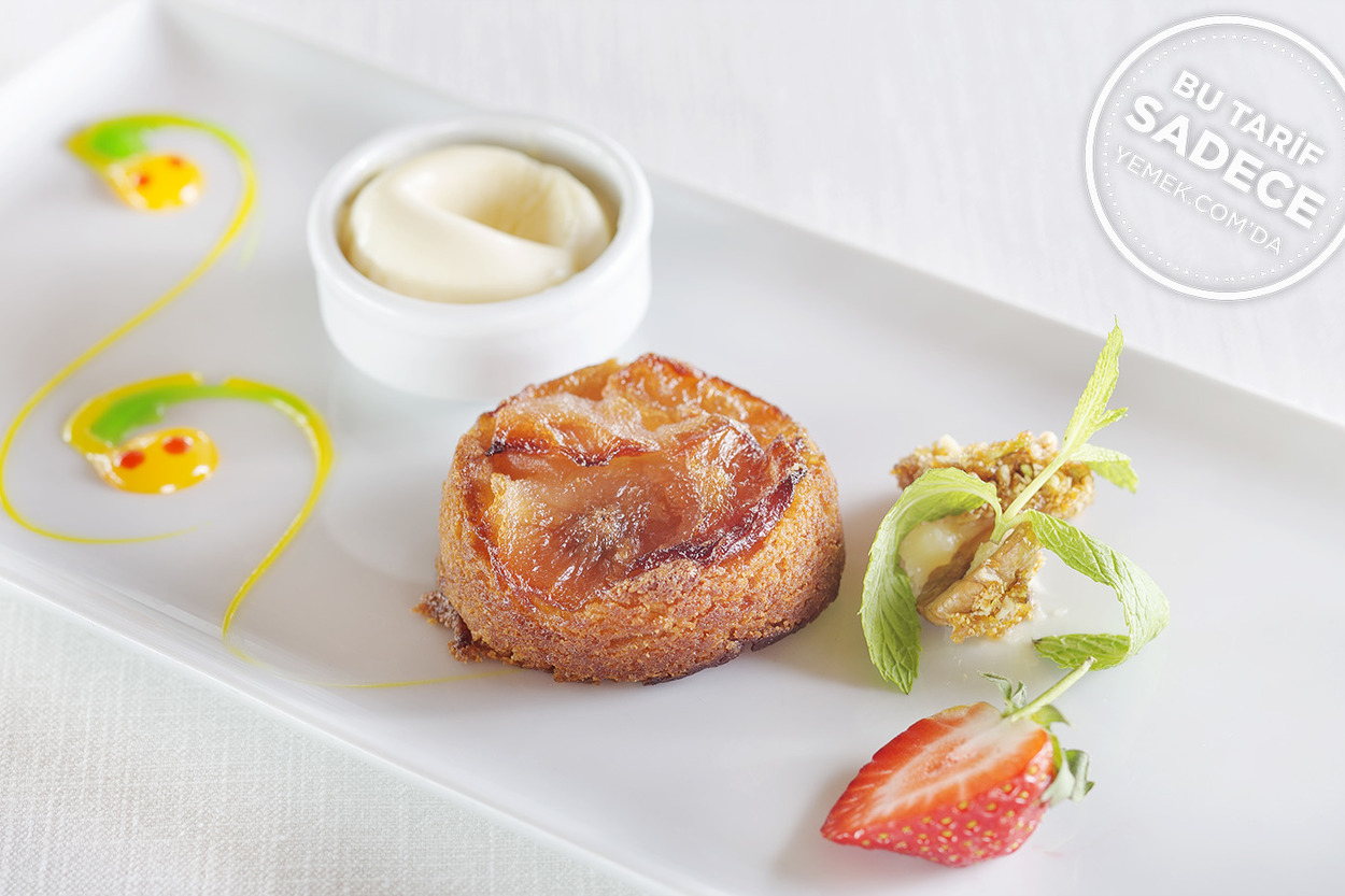 Lacivert Restaurant'dan: Ilık Armut Tatlısı