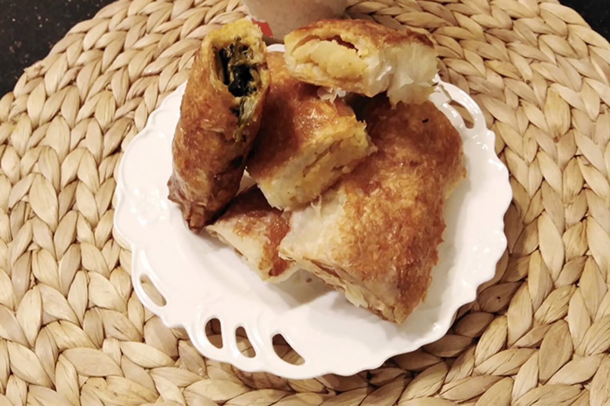 İnce ve Lezzetli: Soslu Çıtır Börek