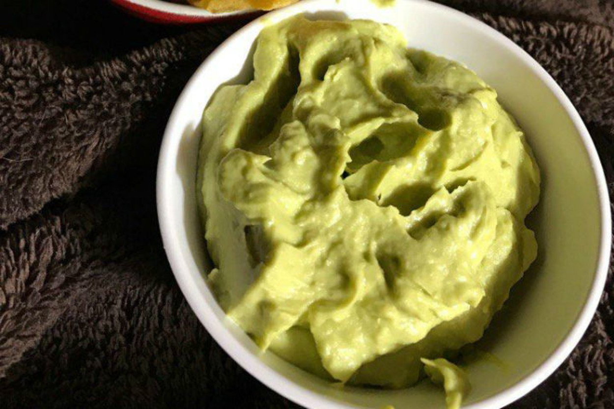 Humusun Her Halini Severlere: Avokadolu Humus
