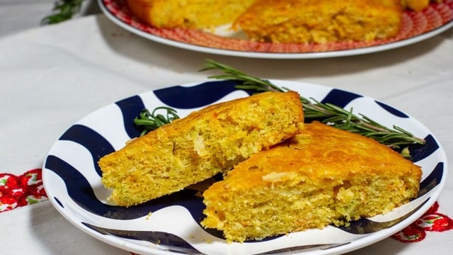 Doyuran Pratik Lezzet: Pırasalı Mısır Unlu Börek