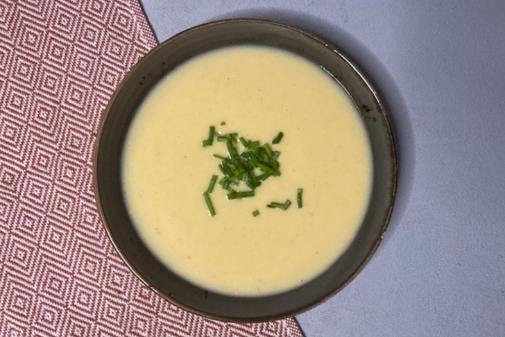 Cheddar Peynirli Karnabahar Çorbası Tarifi