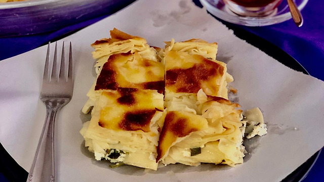 Herkes Ona Hayran: Su Böreği