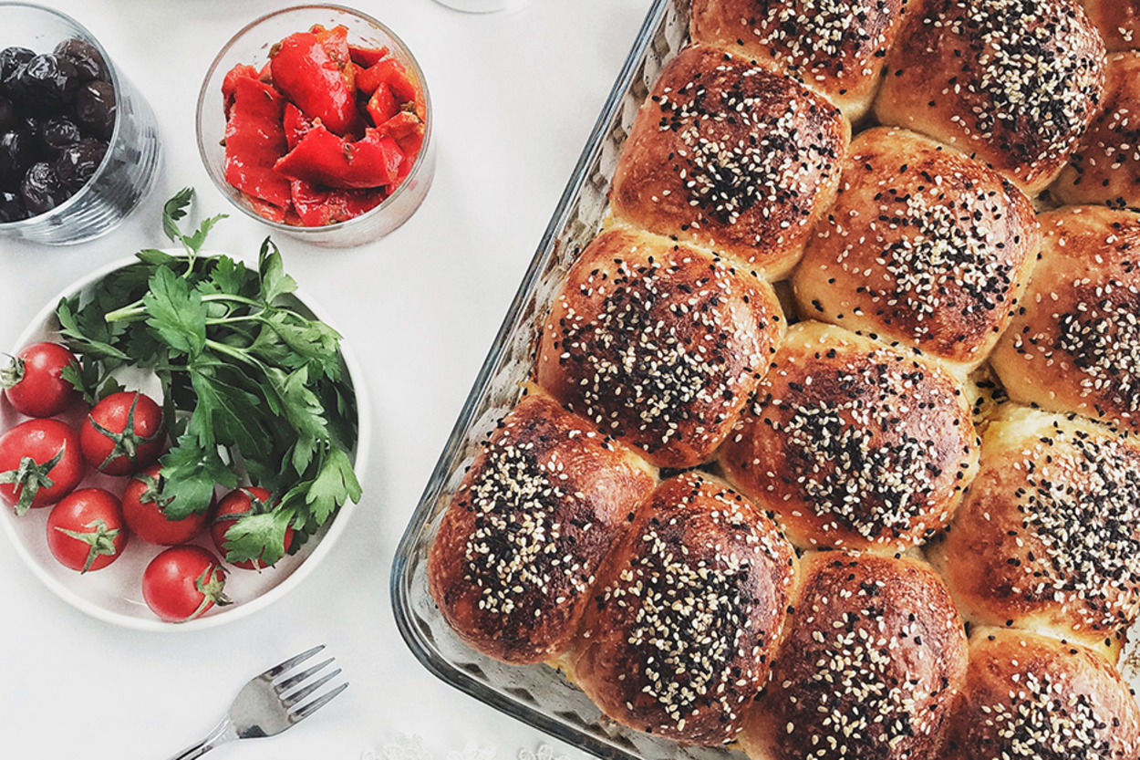 Borcamda Pişen: Soslu Pofuduk Poğaça