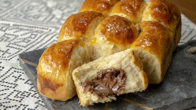Çikolata Canavarları Mutlu: Yumuşacık Tatlı Çörek