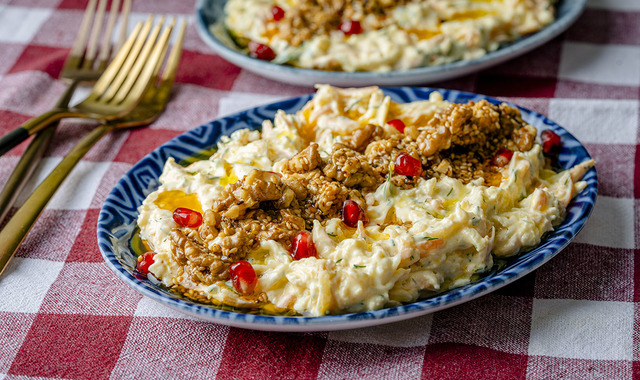 Farklı Meze Arayanlara: Ayvalı Tarator
