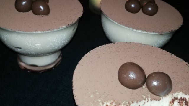 Dalgona Kahveden: Tiramisu Mus
