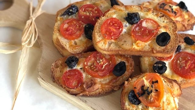 Çabucak Hazır: Dilim Ekmek Pizzası