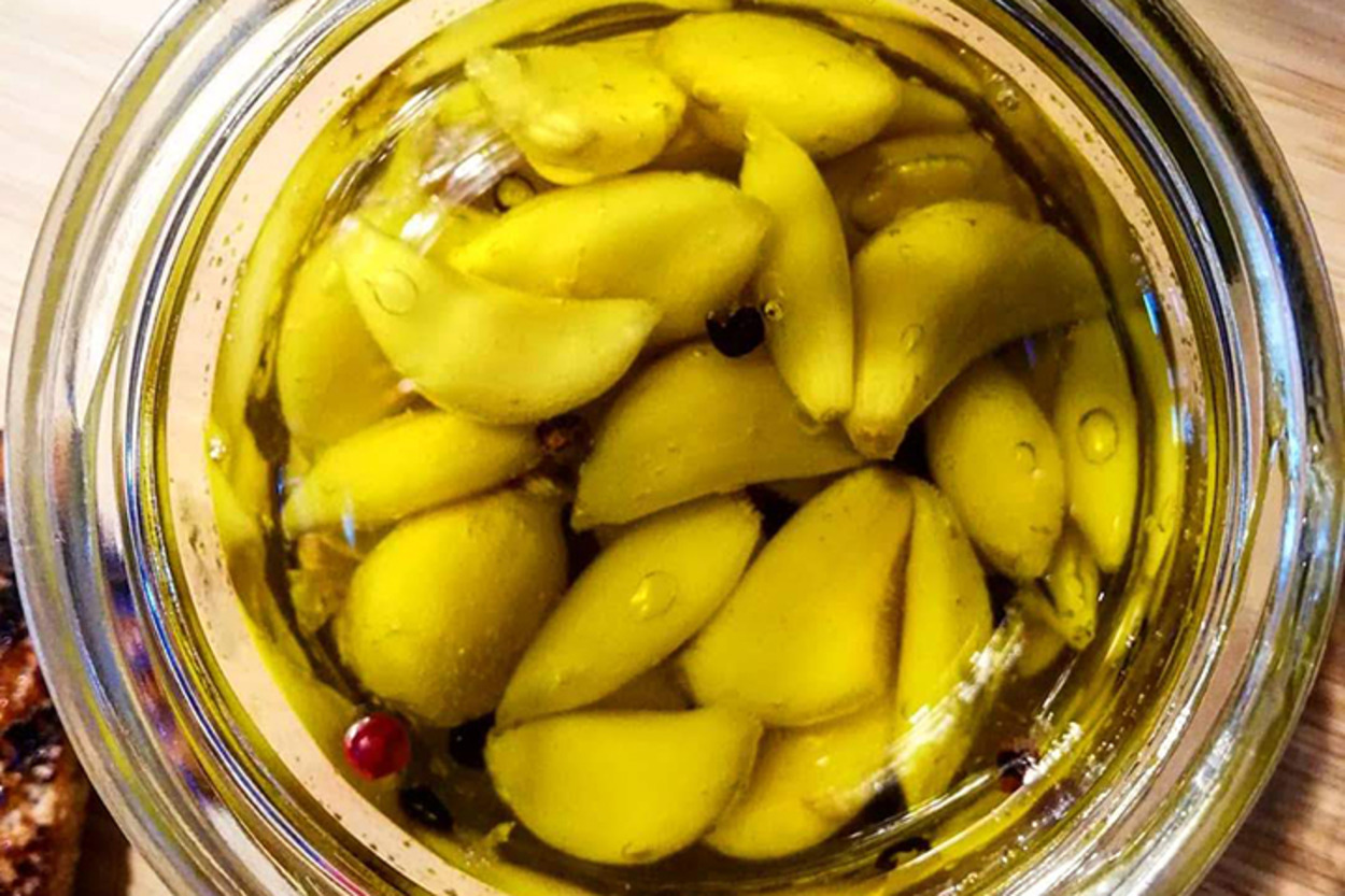 Kokusuz ve Lezzetli: Sarımsak Konfi