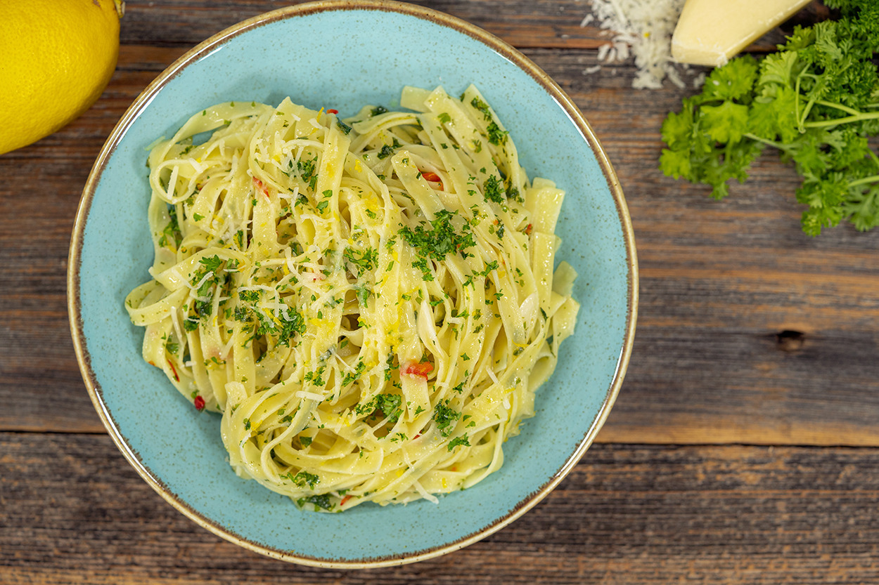 Ferah Ferah: Limon ve Maydanoz Soslu Tagliatelle