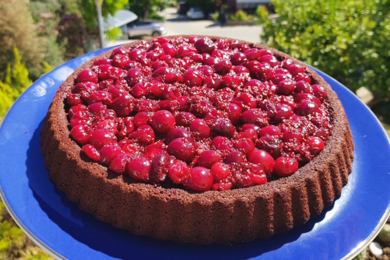 Tadıyla ve Görüntüsüyle Büyüler: Vişneli Islak Brownie