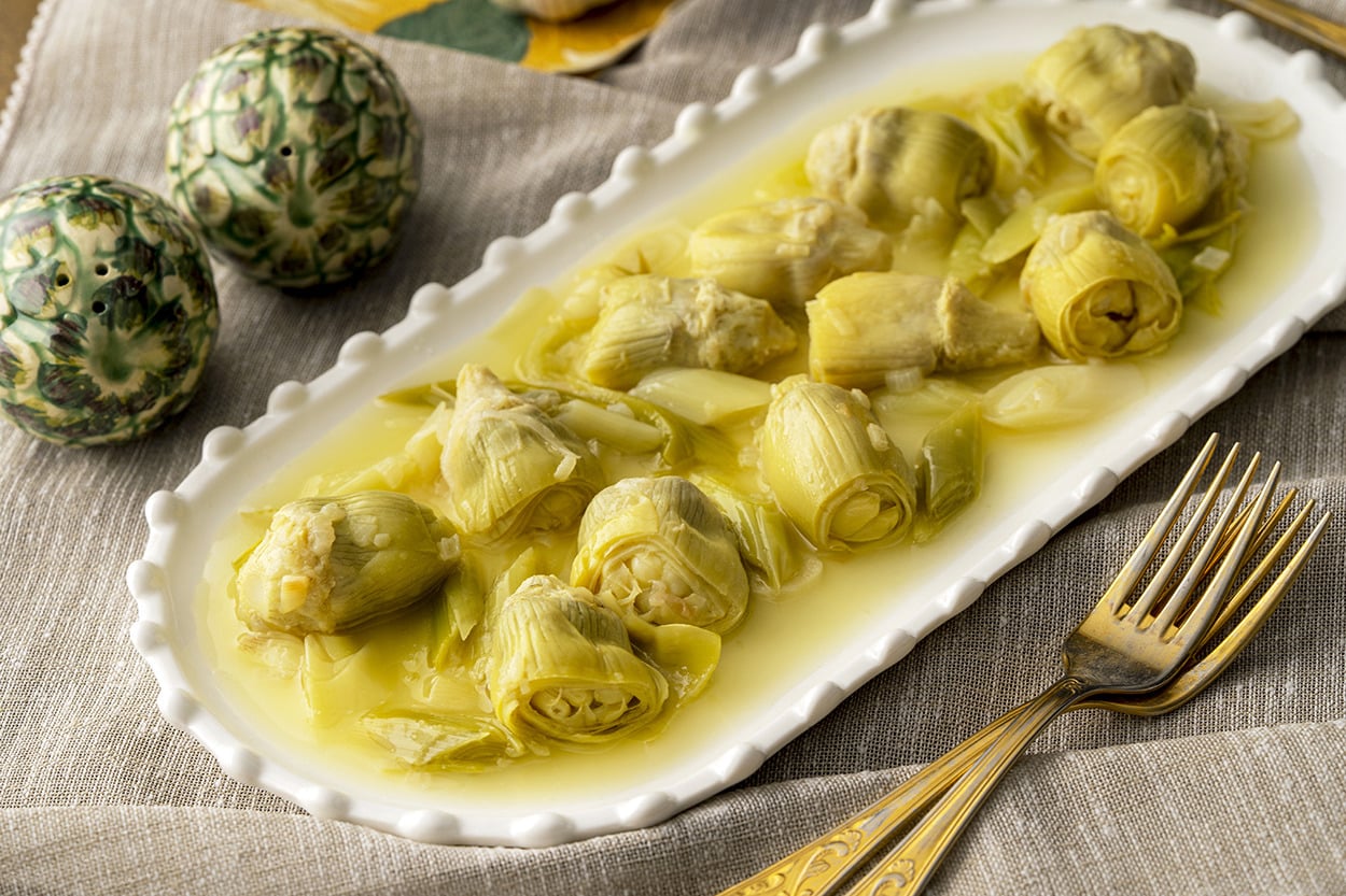 Hafifliği Uçurur: Limon Soslu, Pırasalı Enginar Kalbi