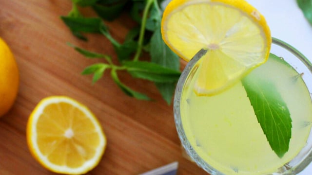Ferahlatıcı Lezzet: Ev Yapımı Limonata