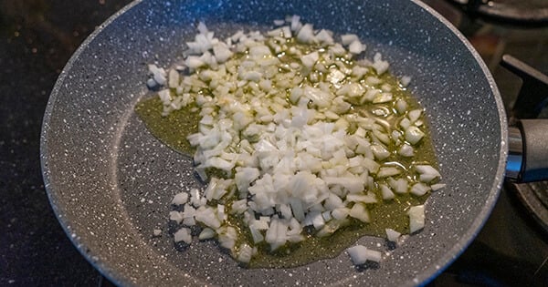 bolonez-soslu-makarna-asama-1