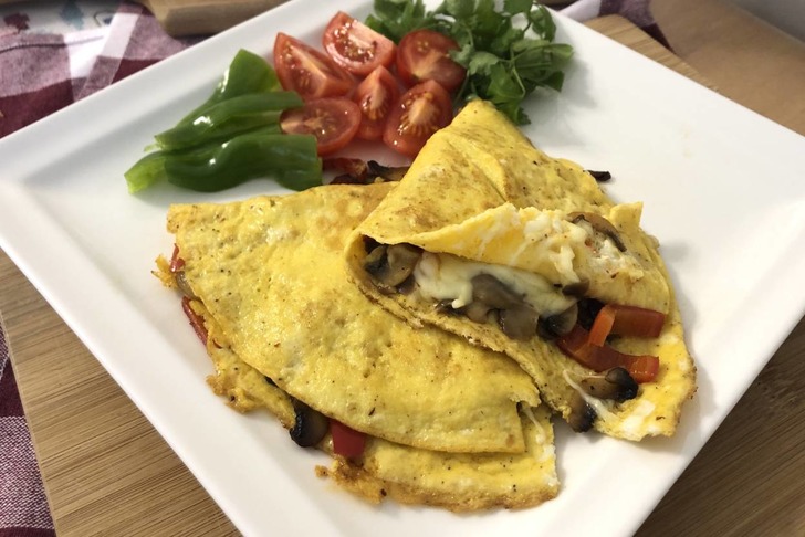 Sebze Dolgulu Omlet Tarifi