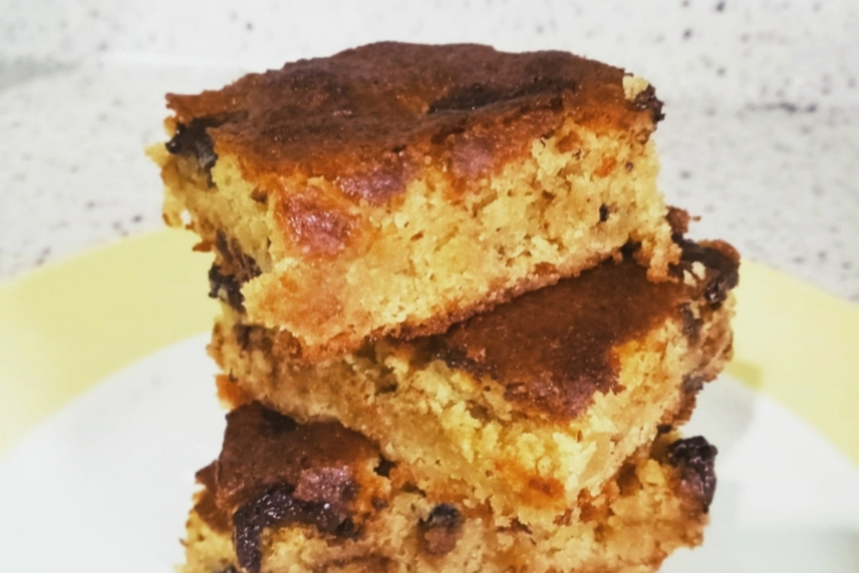 Sofralar Tahinle Şenlensin: Tahinli Çikolata Parçacıklı Blondie