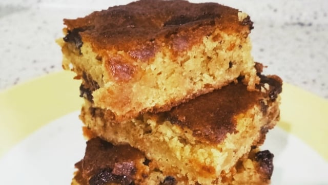 Sofralar Tahinle Şenlensin: Tahinli Çikolata Parçacıklı Blondie
