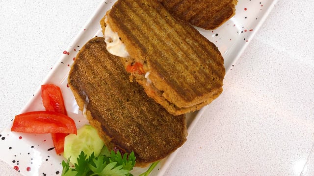 Yumuşacık ve Doyurucu: Çavdar Ekmekli Mini Tostlar