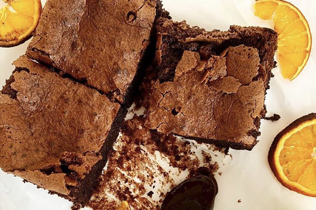 Ferahlatıcı Kokusuyla: Portakallı Unsuz Brownie