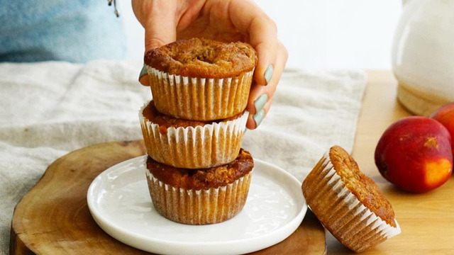 Yumuşacık Kıvamıyla: Nektarinli Muffin