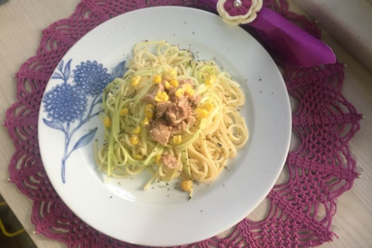 Klasiklerden Sıkılanlara: Kabaklı Spagetti