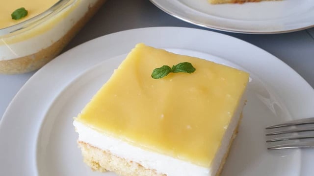 Yumuşacık Dokulu: Limon Soslu Pasta