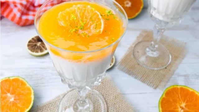 İtalyan Mutfağından: Mandalina Soslu Naneli Panna Cotta