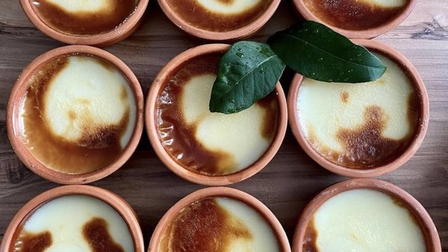 Kaşık Kaşık Yenecek: Güveçte Süt Helvası