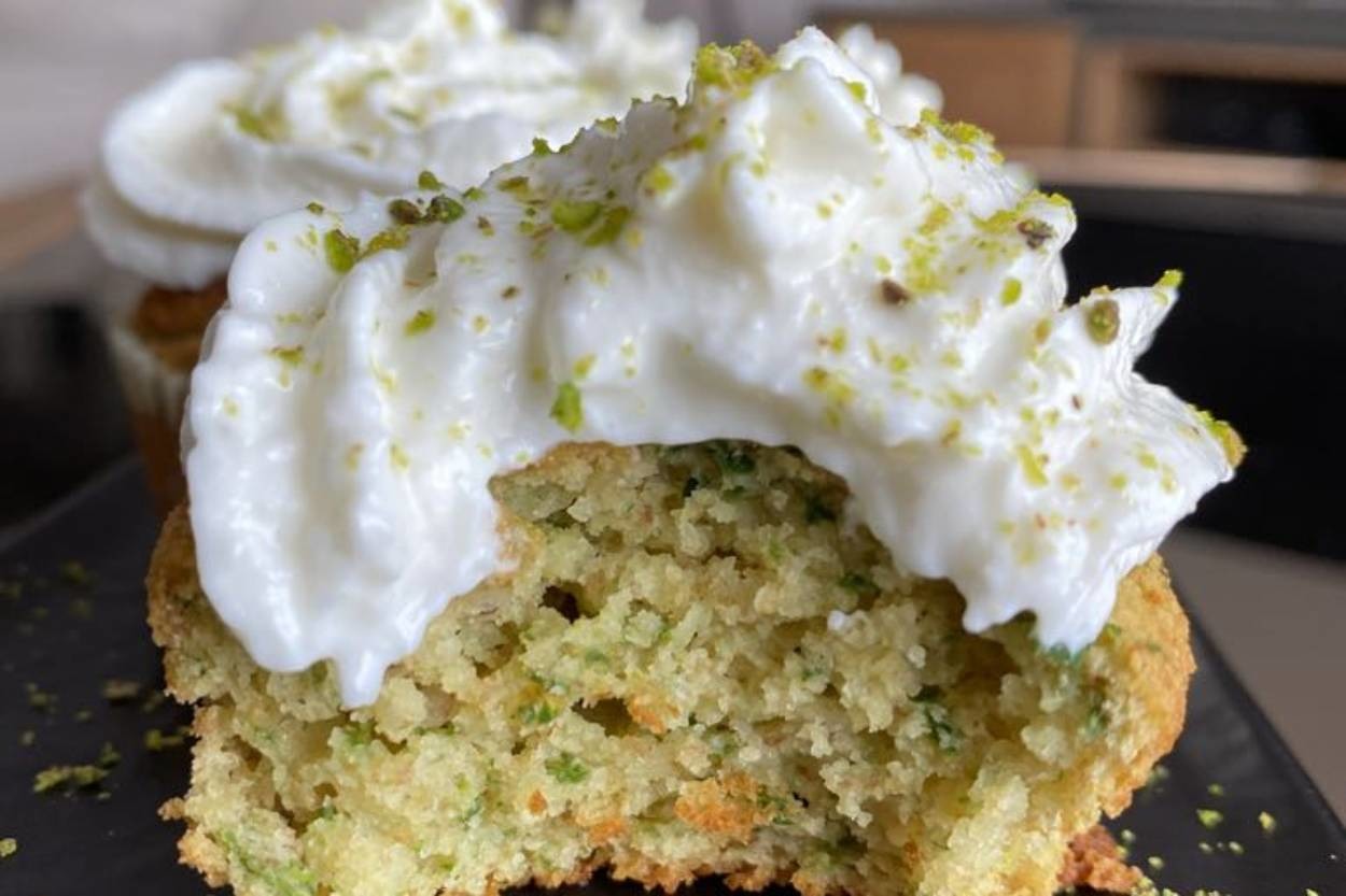Yeşil Aşkına: Ispanaklı Rafine Şekersiz Muffin