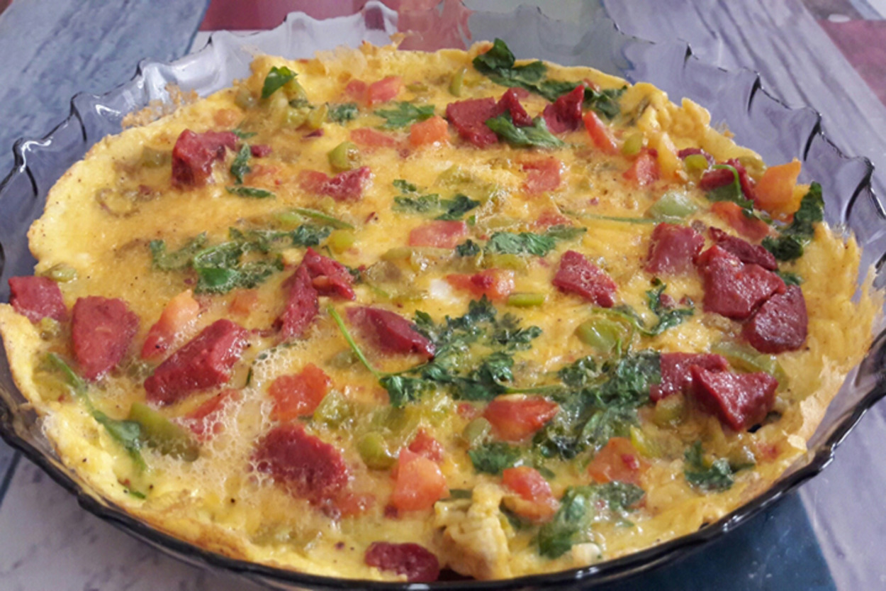 Kahvaltılar Şenlensin: Sebzeli Sucuklu Omlet