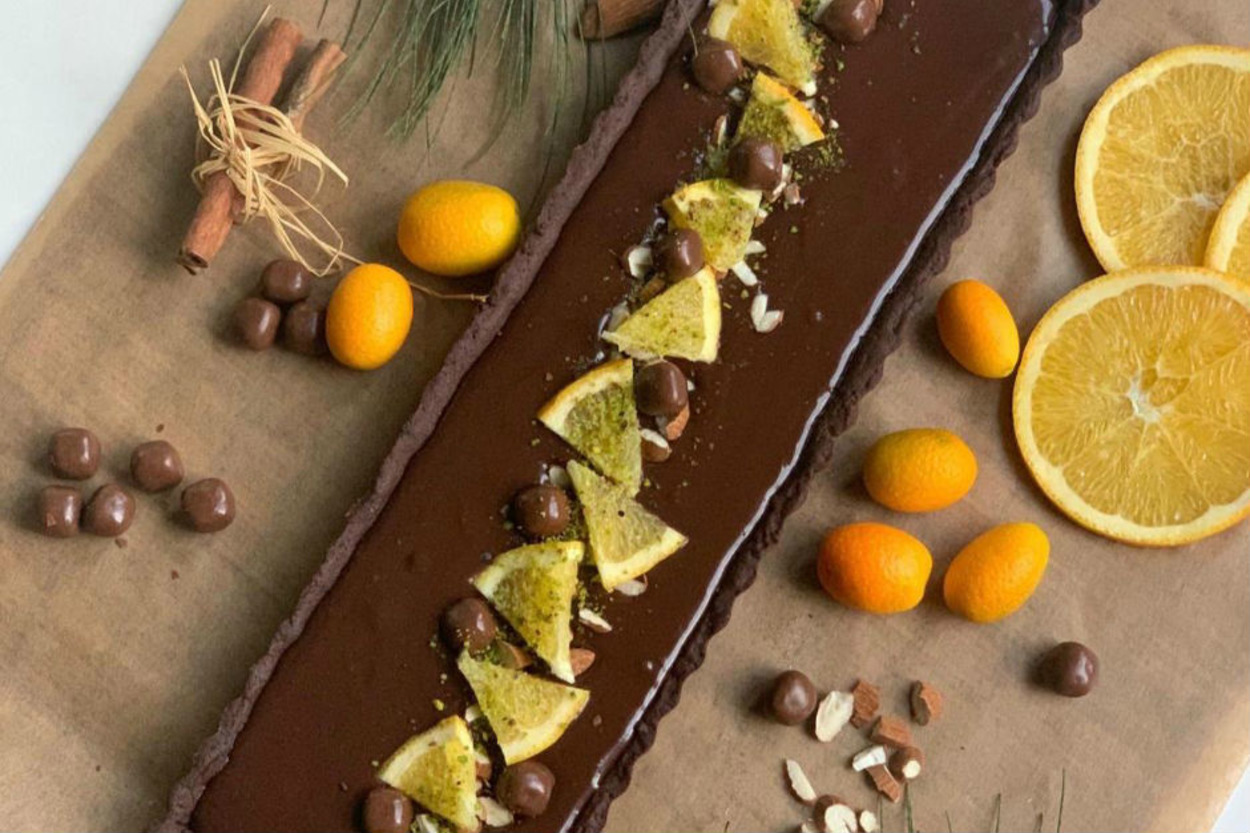 Pastacı Kremasının Uyumuyla: Çikolatalı Tart