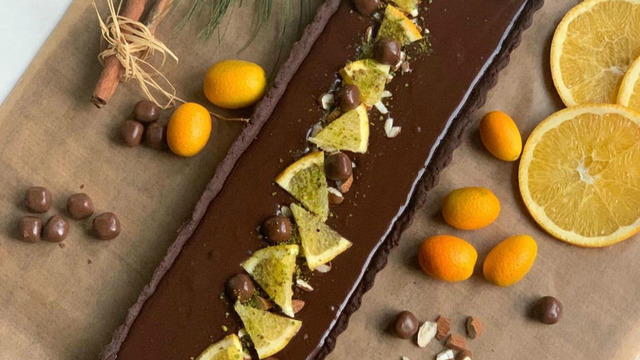 Pastacı Kremasının Uyumuyla: Çikolatalı Tart