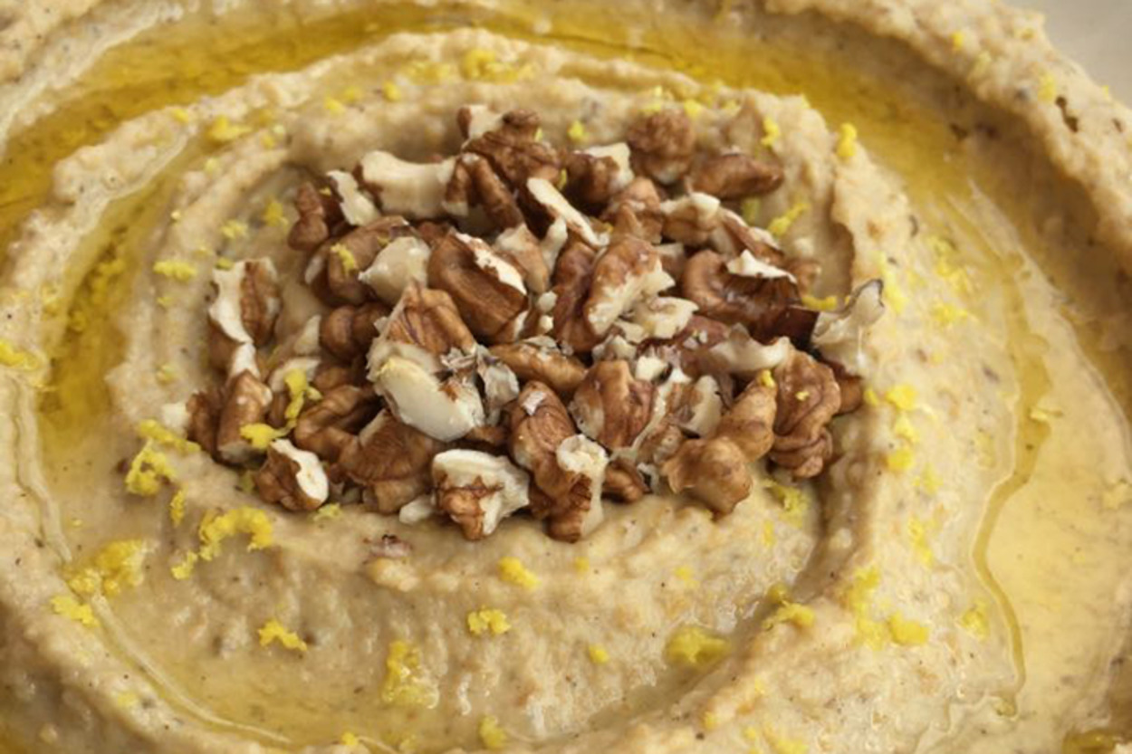 Yoğun Tadıyla: Cevizli Limonlu Humus