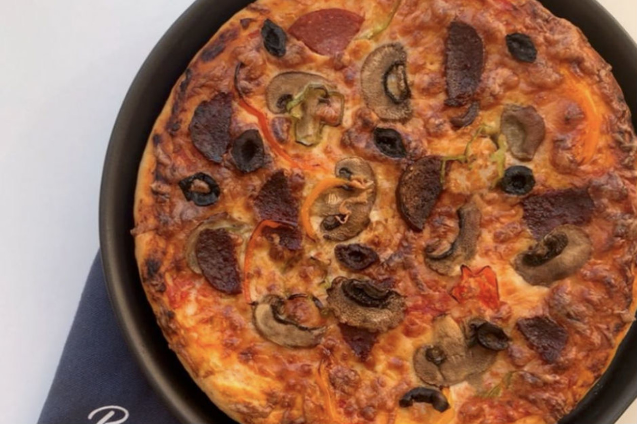 Evdeki Malzemelerle: Mantar ve Sucuklu Pizza