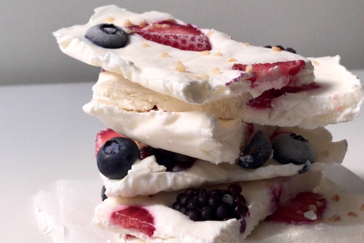 Meyveli Yoğurt Bar Tarifi