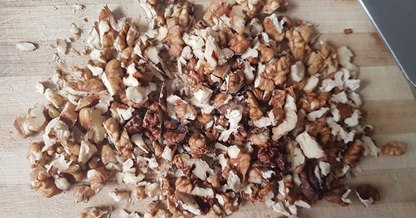 yogurtlu-cevizli-mantar-salatasi-adim-2