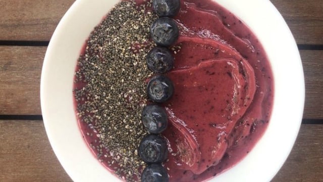 Doyurucu ve Enfes: Chialı Smoothie Bowl