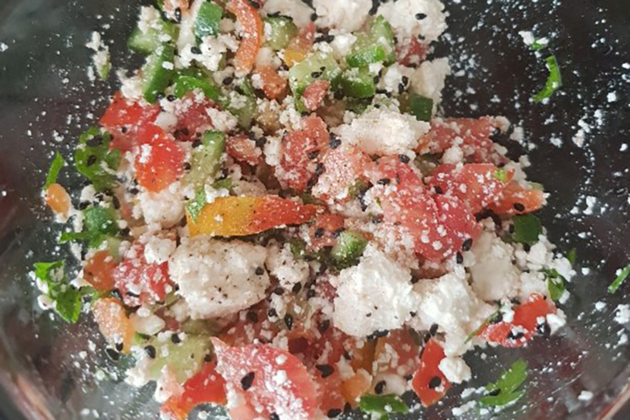 Farklılık Arayanlara: Lor Salatası